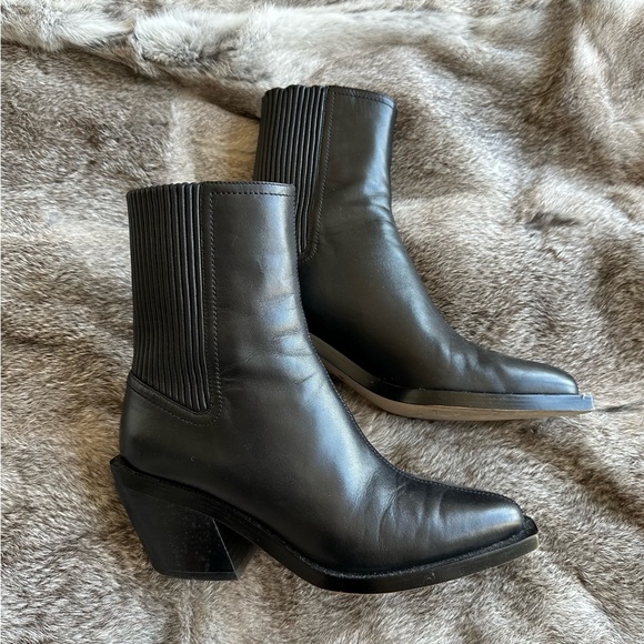 Coach Prestyn Leather Ankle Boot - Picture 6 of 7